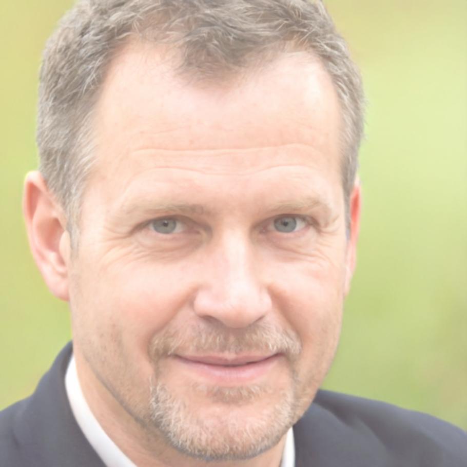 Portrait de Théo Dubois, formateur en finance personnelle