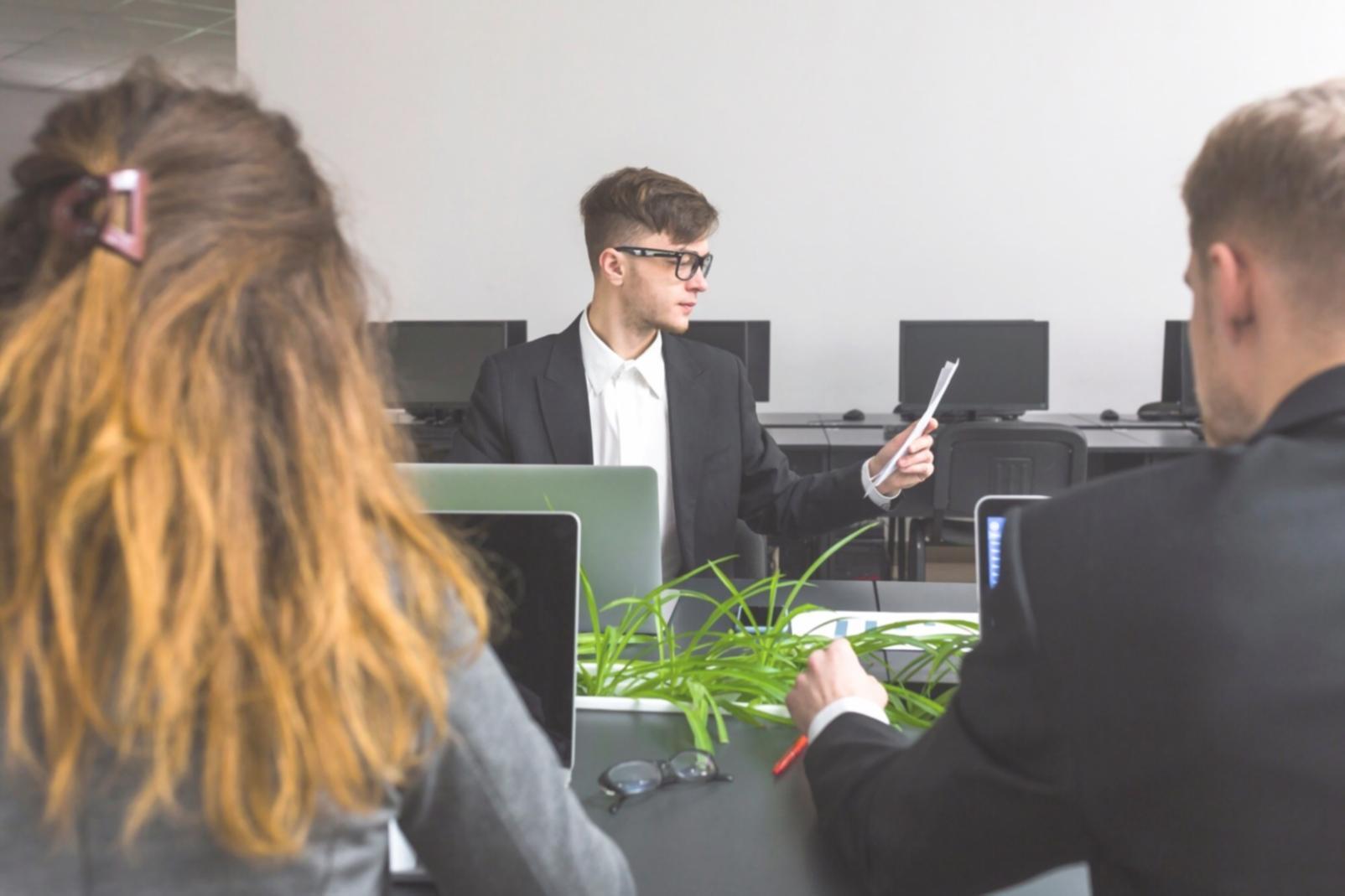 Espace de formation avec outils pédagogiques pour l'apprentissage financier